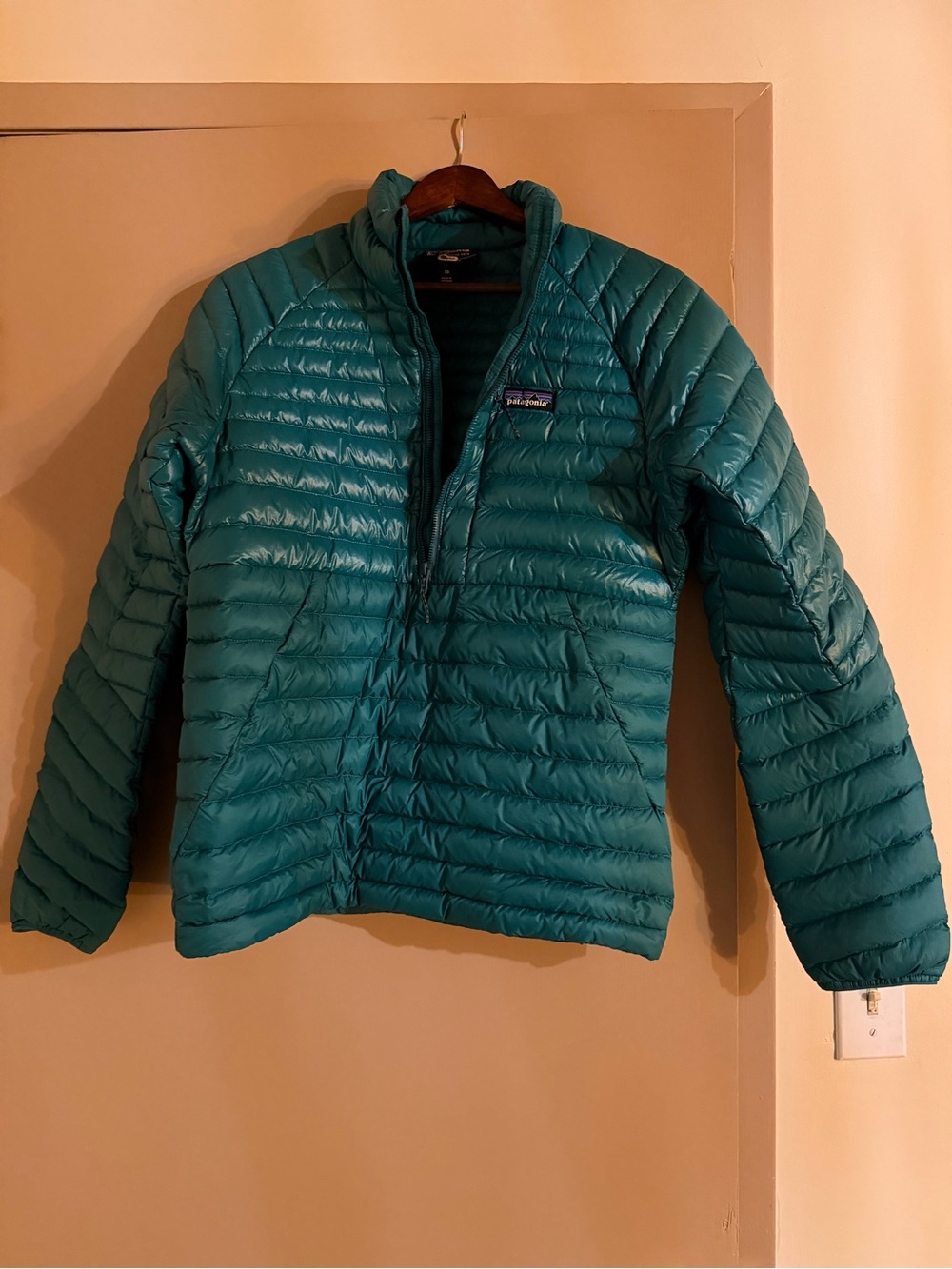 Patagonia quarter zip pullover